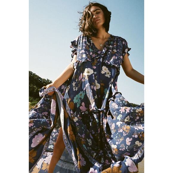 Spell and The Gypsy Collective Wild Bloom Gown Navy - Picture 1 of 13